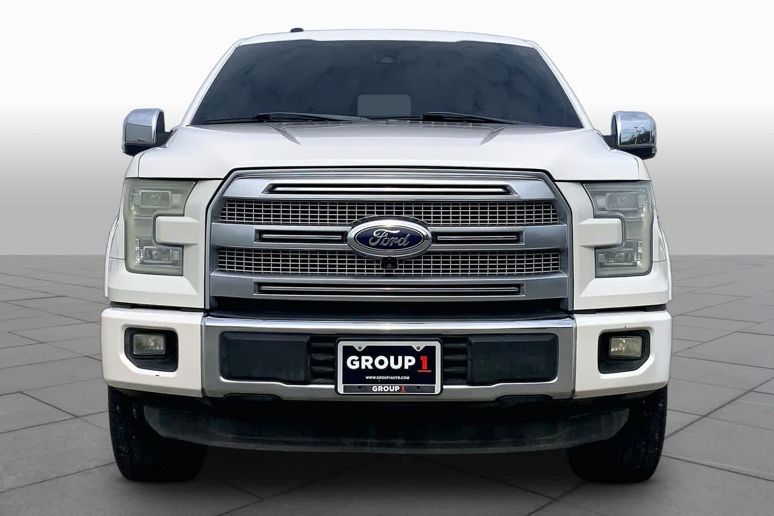 Used 2015 White Platinum Metallic Tri-Coat Ford Platinum image 3