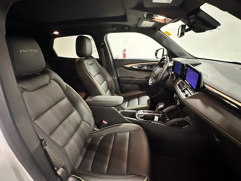 Used 2024 Summit White Chevrolet ACTIV image 27