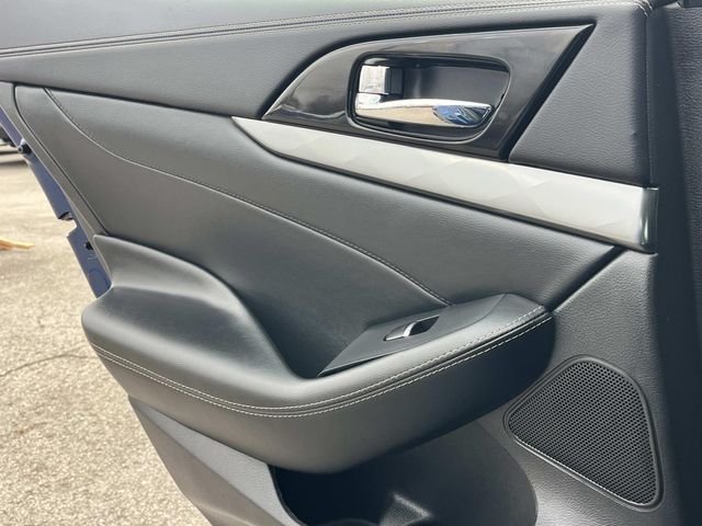 Certified Used 2023  Nissan 3.5 SL image 18