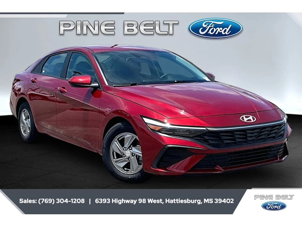 Used 2024 Ultimate Red Hyundai SE image 1