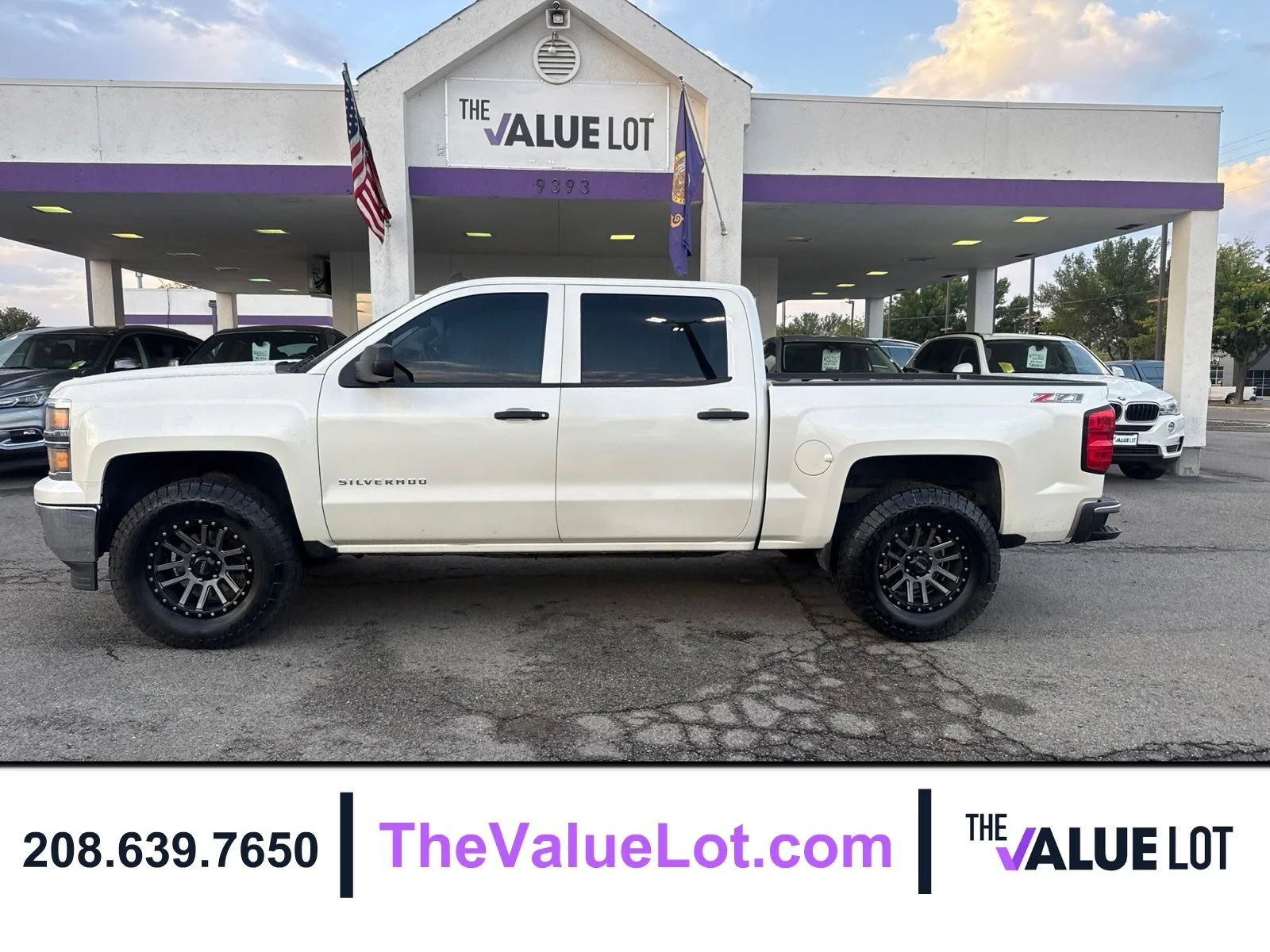 Used 2014 White Chevrolet LT image 1