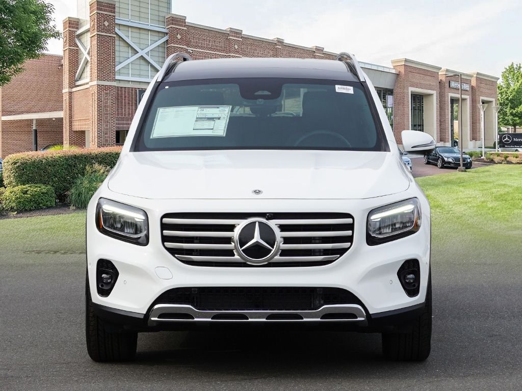 Used 2026 Polar White Mercedes-Benz GLB 250 image 2