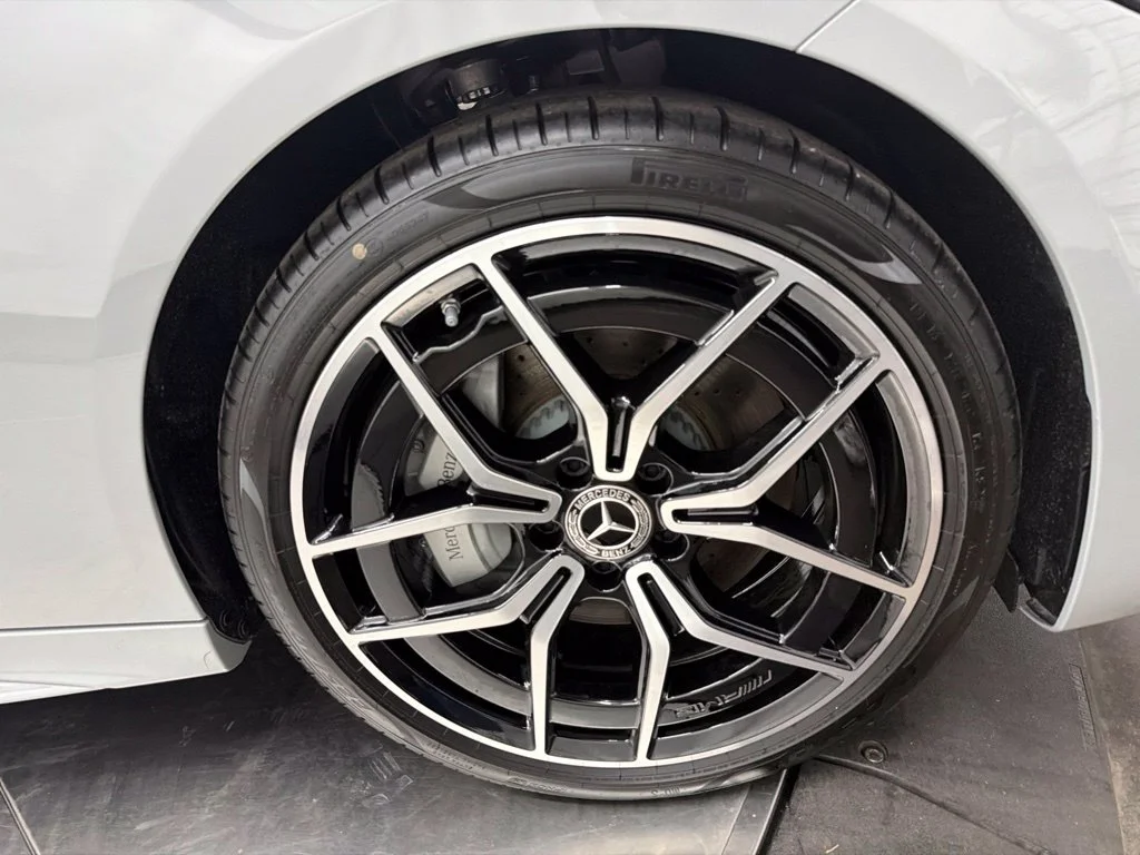 New 2027 White Mercedes-Benz C 300 image 9