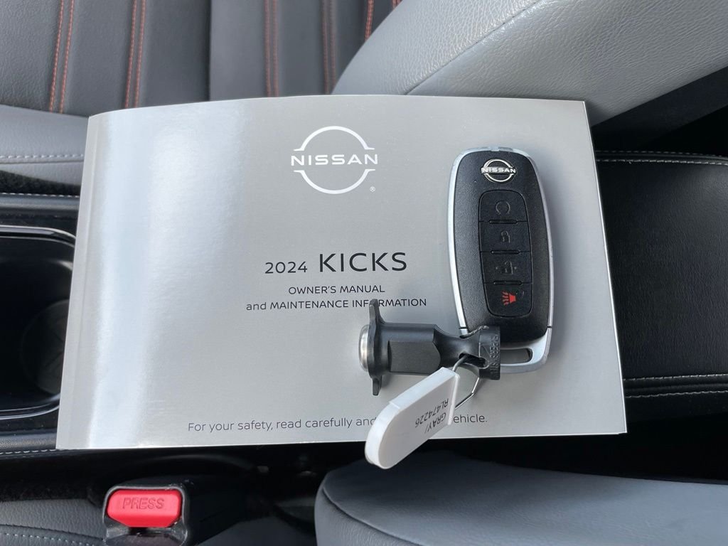 Used 2024 Gray Nissan SR image 37
