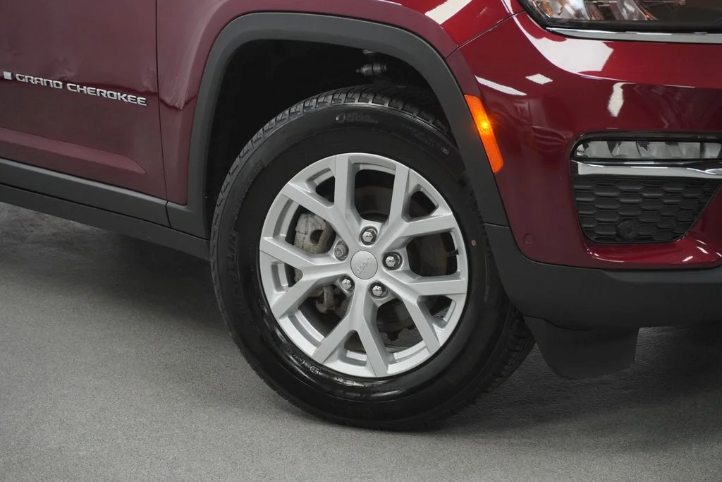 Used 2024 Red Jeep Limited image 4