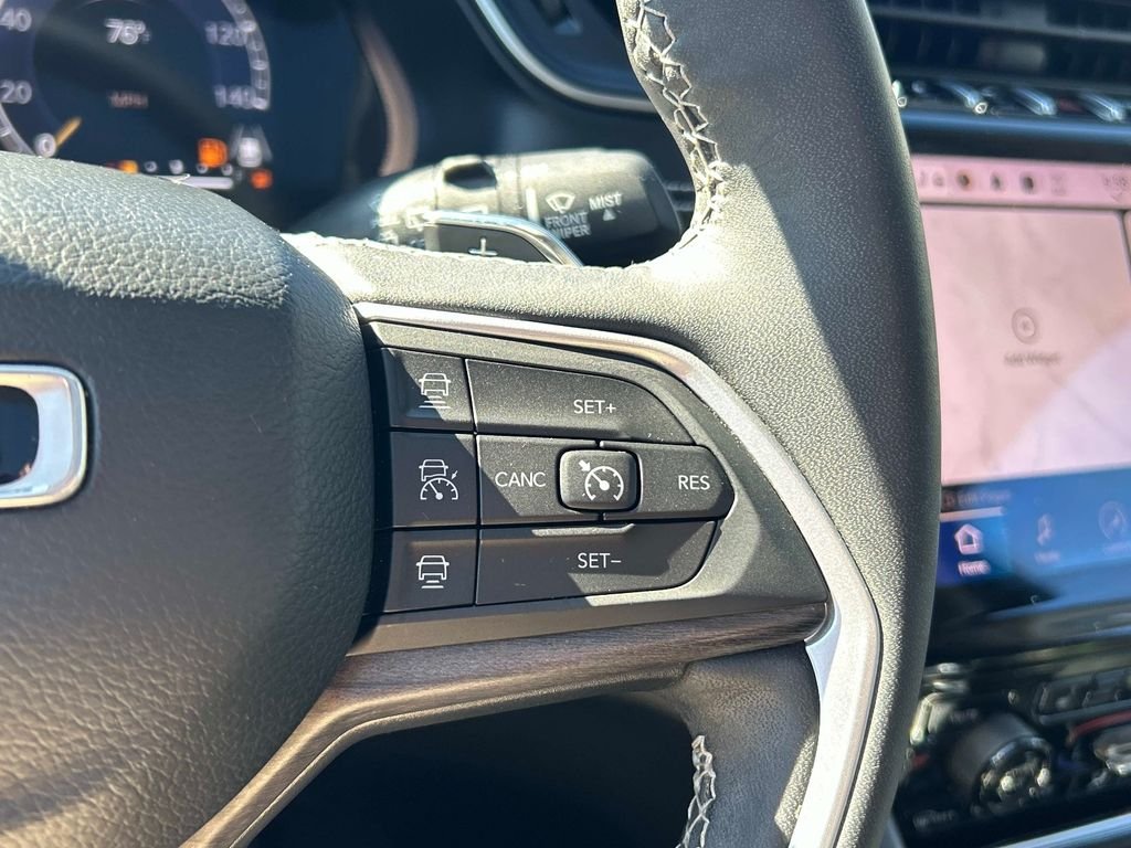 Used 2023 White Jeep Limited image 24