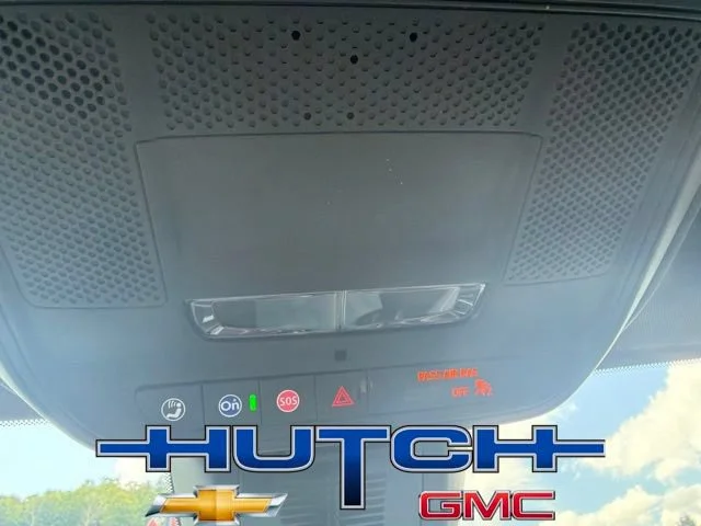 New 2027 Summit White Chevrolet LT image 38