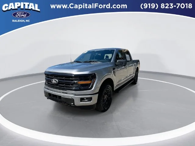 Used 2024 Silver Ford XLT image 4