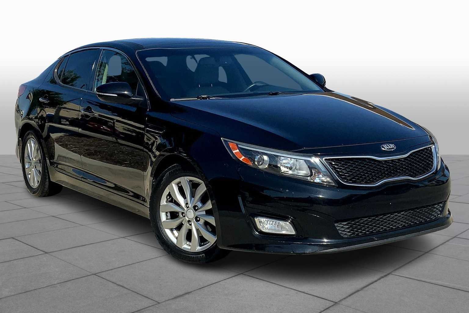 Used 2015 Ebony Black Kia EX image 3
