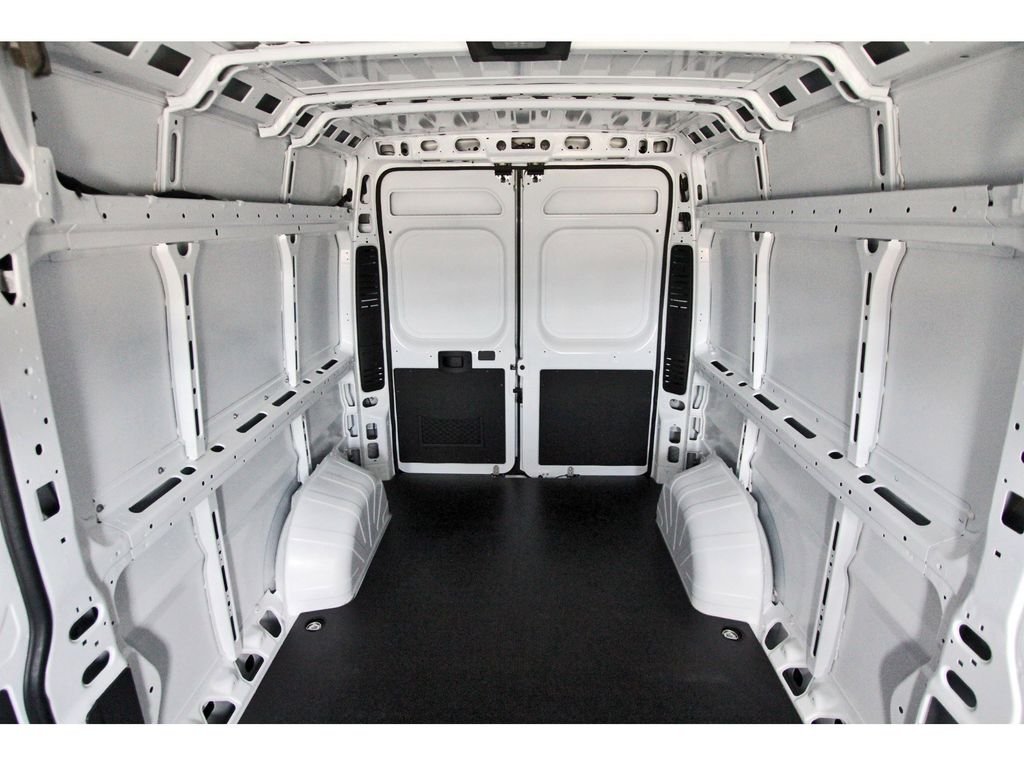 New 2026 Bright White Clear-Coat Exterior Paint RAM High Roof image 11