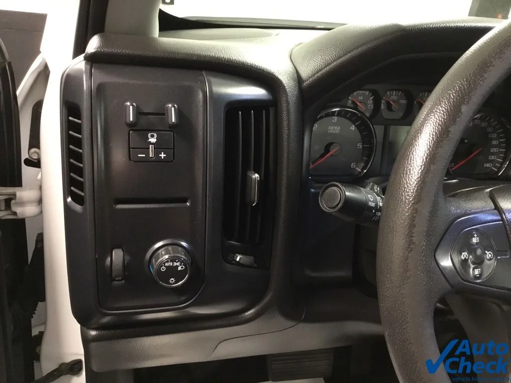 Used 2018 White Chevrolet Work Truck image 25