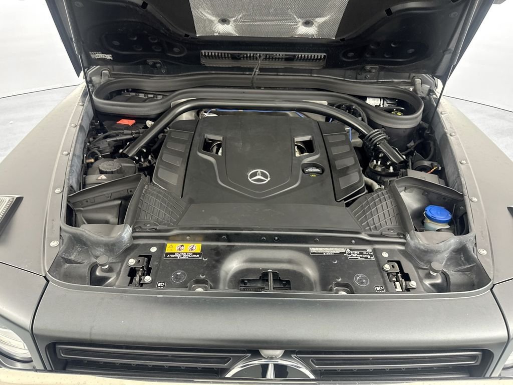 Used 2021  Mercedes-Benz G 550 image 25