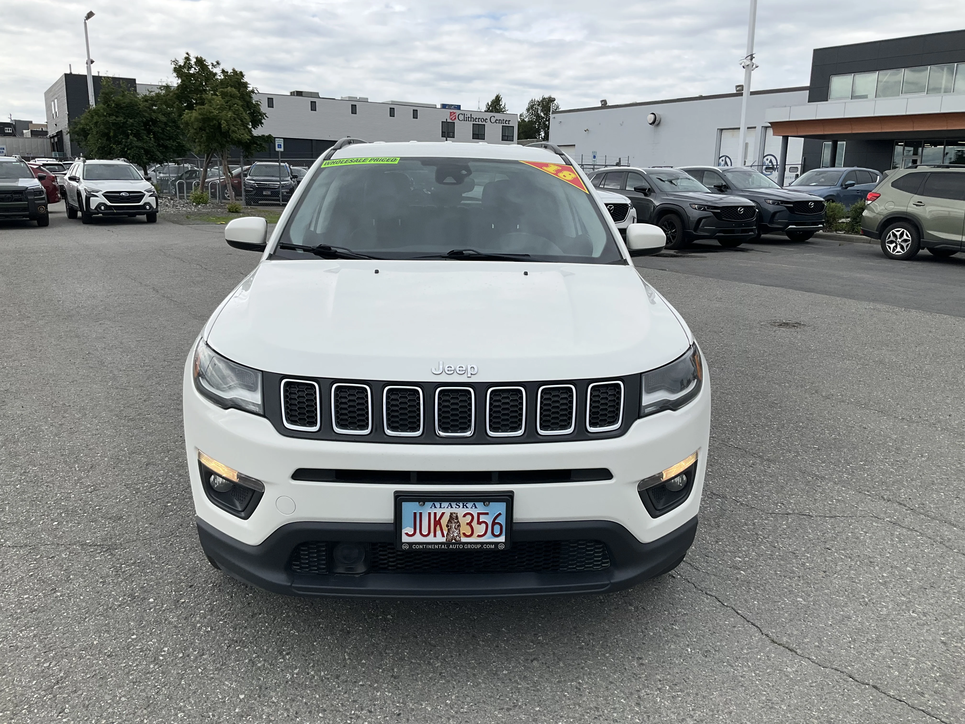 Used 2018 White Clearcoat Jeep Latitude image 2