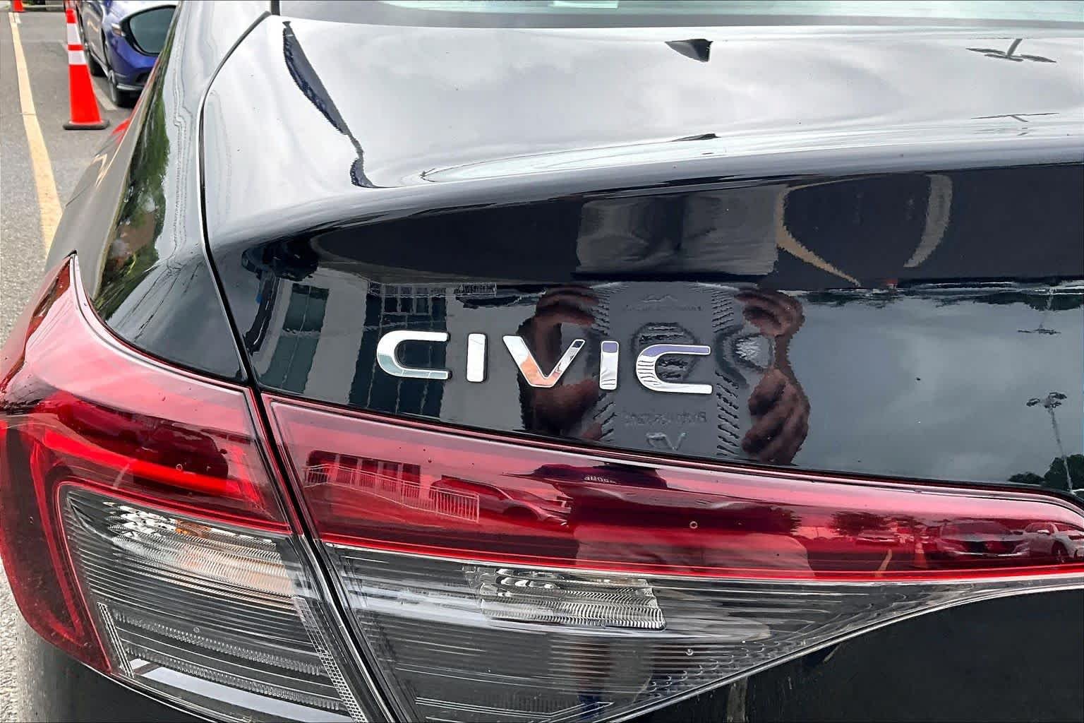2025 Honda Civic Sport Touring - Photo 33
