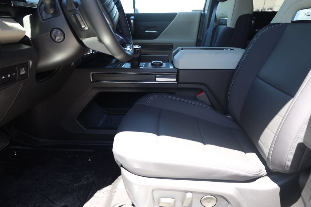 2026 GMC HUMMER EV 2X - Photo 11