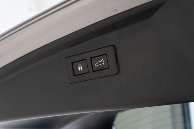Used 2021 Silver Subaru Limited image 14