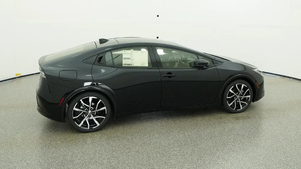 New 2026 Midnight Black Metallic Toyota XSE image 2