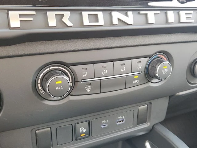 2026 Nissan Frontier SV - Photo 11
