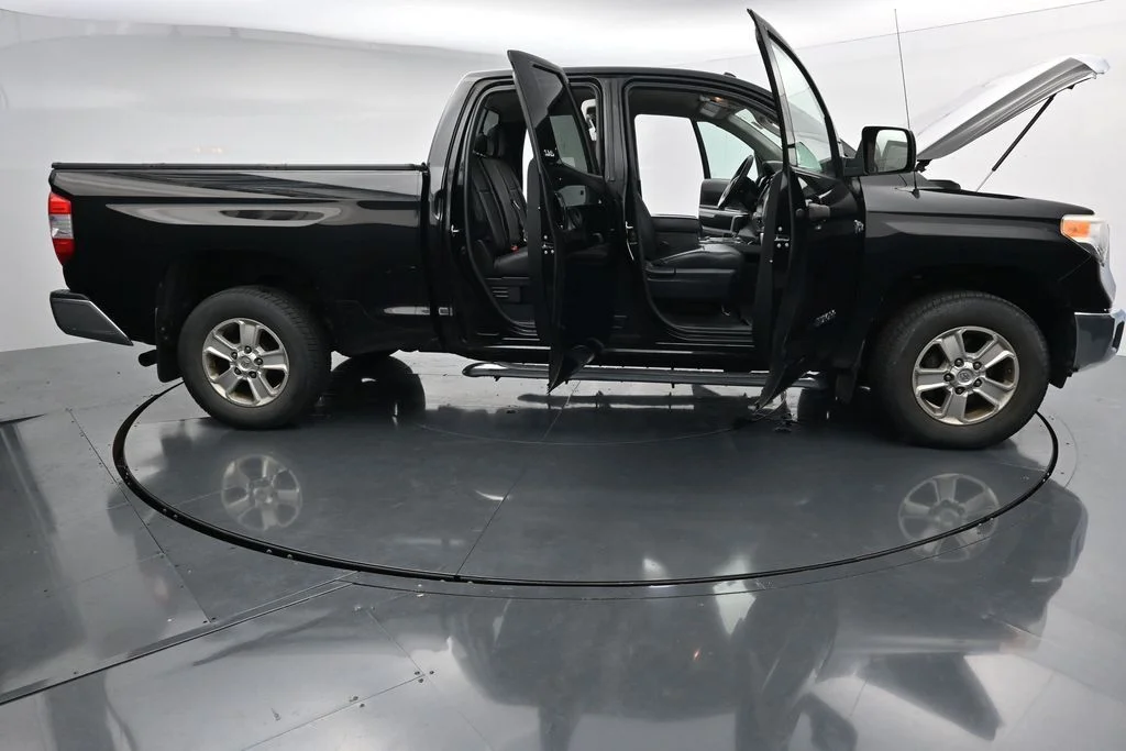 Used 2017 Black Toyota SR5 image 26