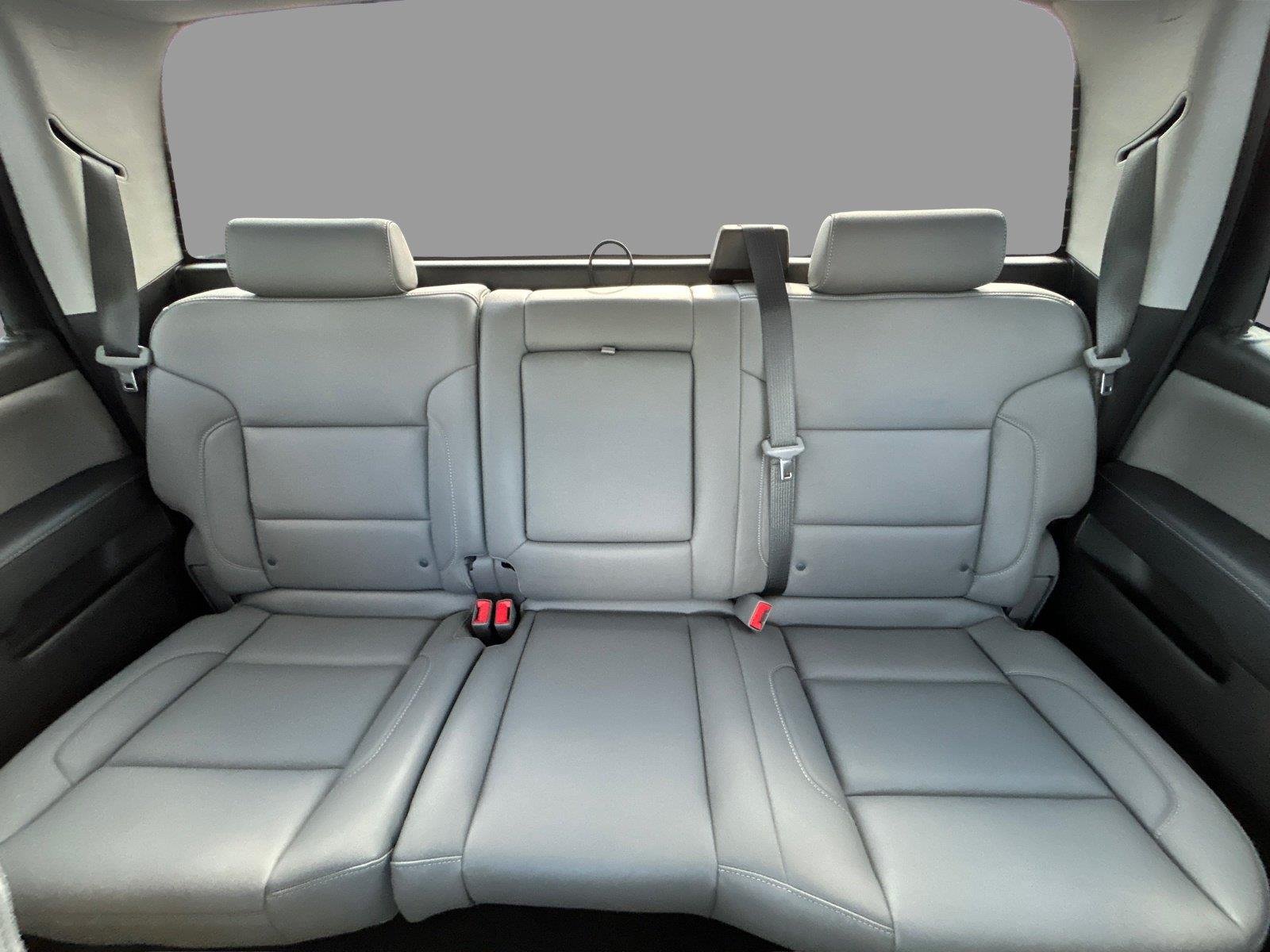 Used 2018 ONYX BLACK GMC SLT image 29