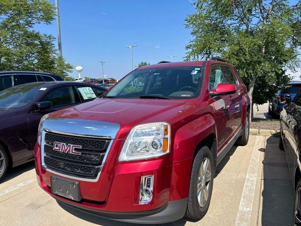 Used 2014 Crystal Red Tintcoat GMC SLT-1 image 2