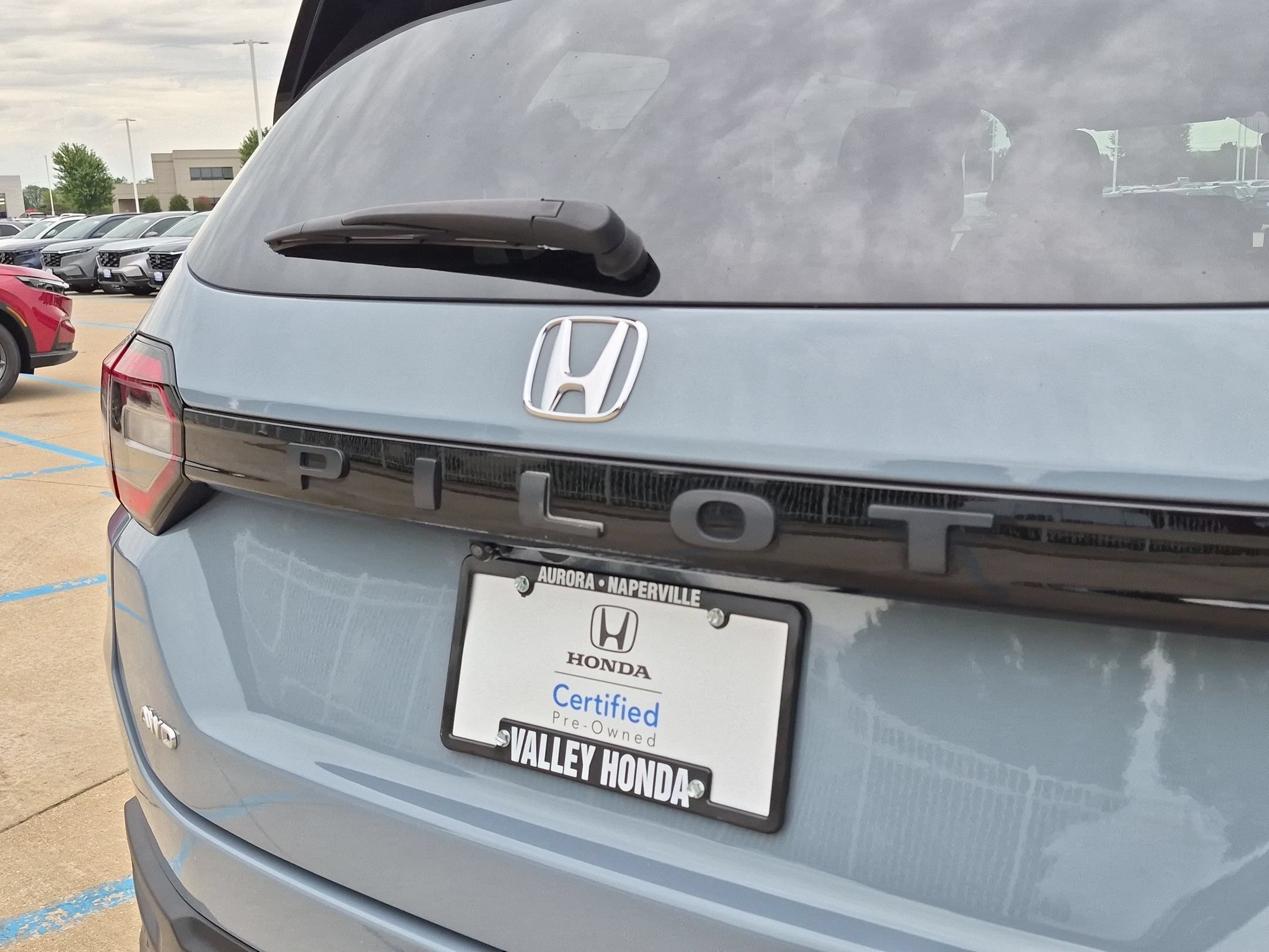 Certified Used 2023 Sonic Gray Pearl Honda Elite image 31