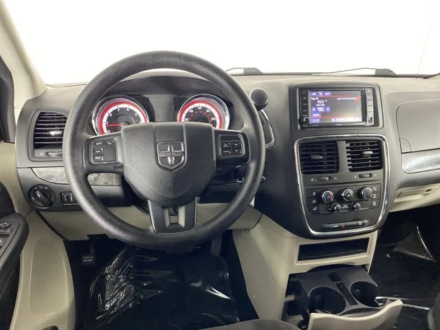 Used 2018 Blue Dodge SE image 17