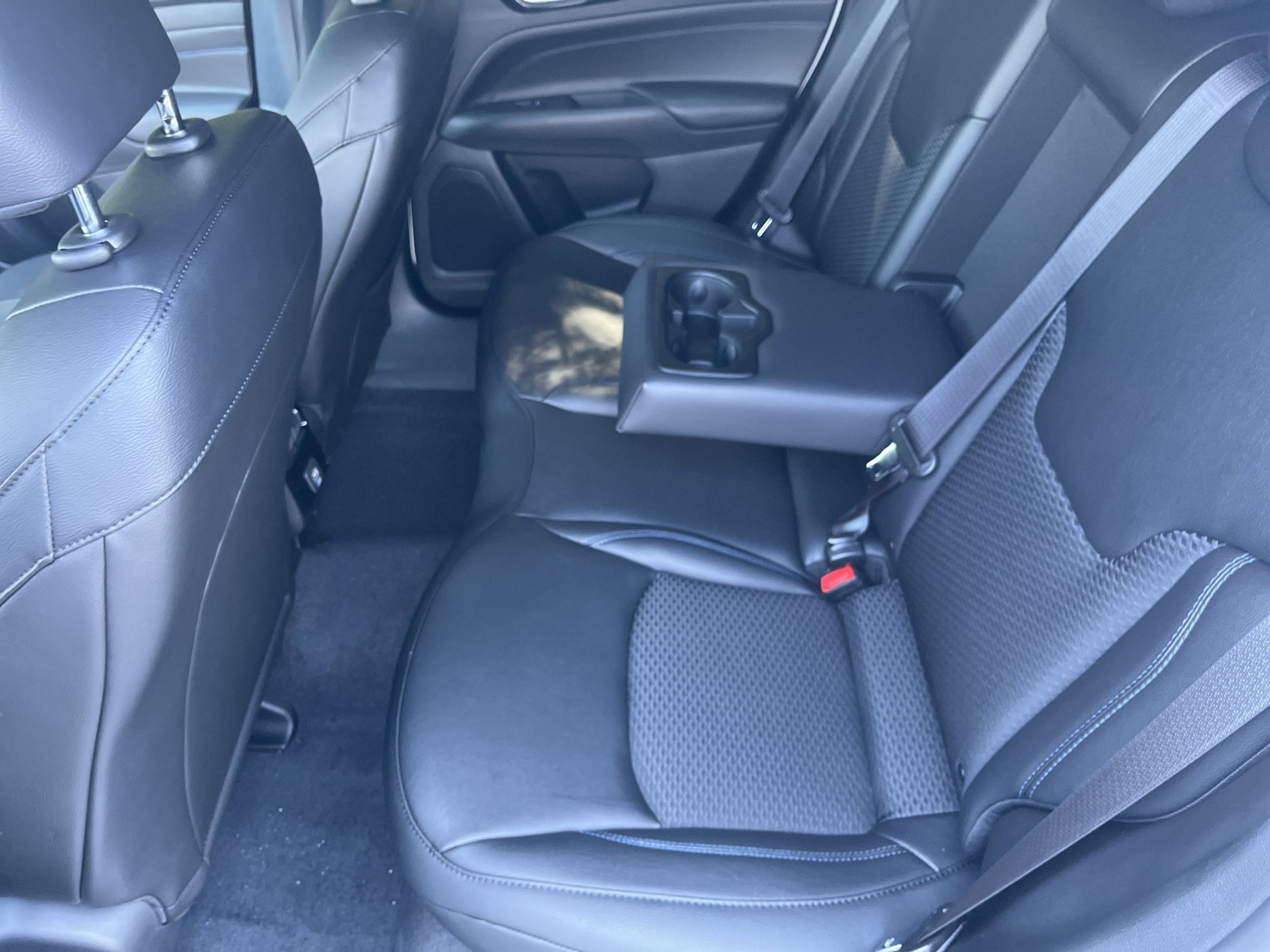 New 2026 Bright White Clearcoat Jeep Latitude Altitude image 12