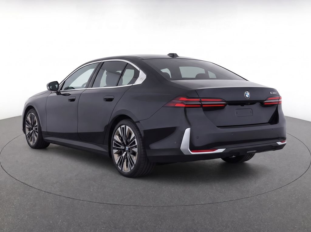 Certified Used 2025 Black Sapphire Metallic BMW 530i image 5