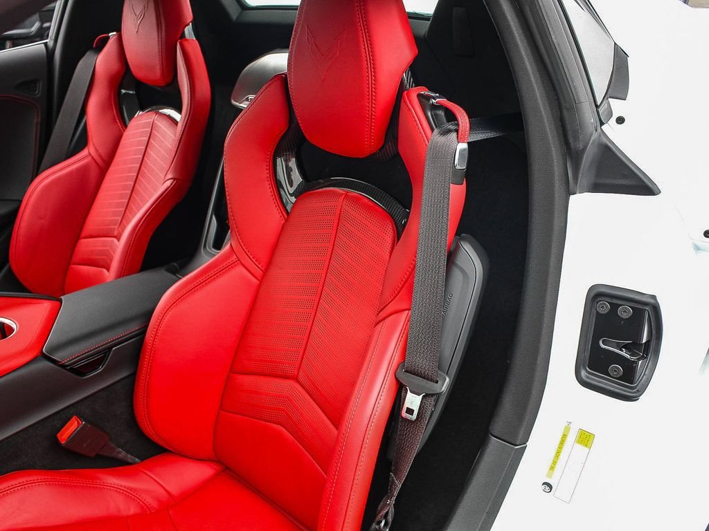 New 2026 Arctic White Chevrolet 2LT image 25