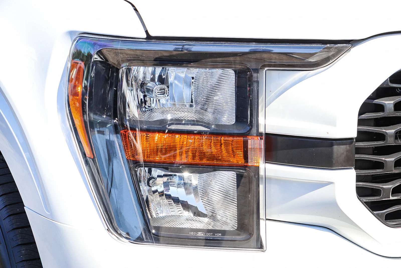 Certified Used 2023 Oxford White Ford XL image 4