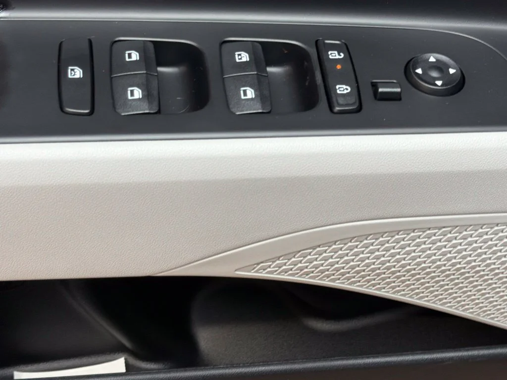 New 2026 Amazon Gray Hyundai SEL Sport Plus image 27