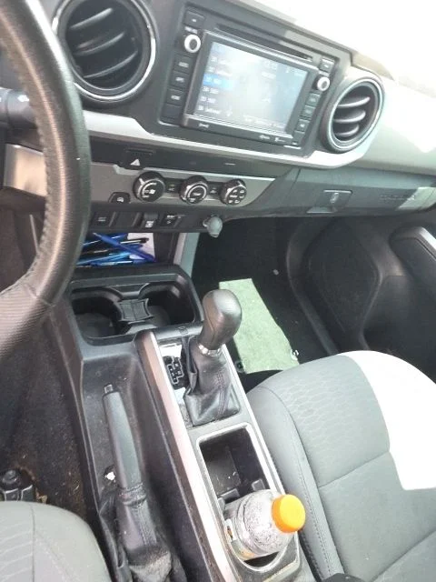 Used 2019 Silver Toyota SR5 image 3