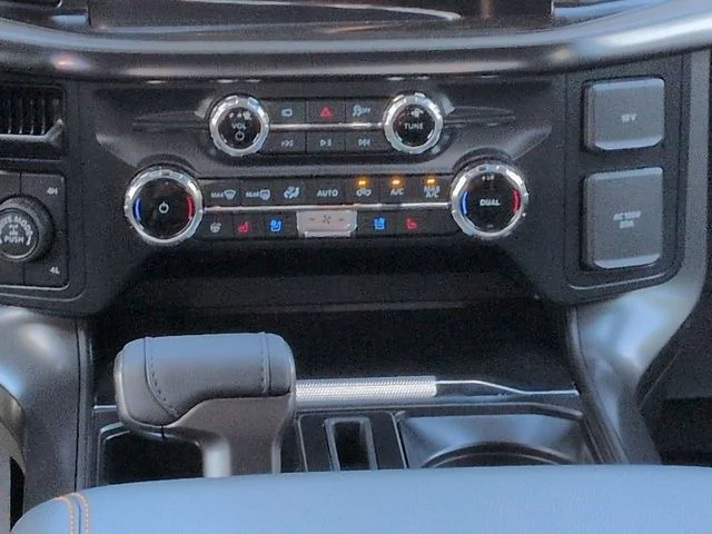 New 2026 Oxford White Ford Tremor® image 19