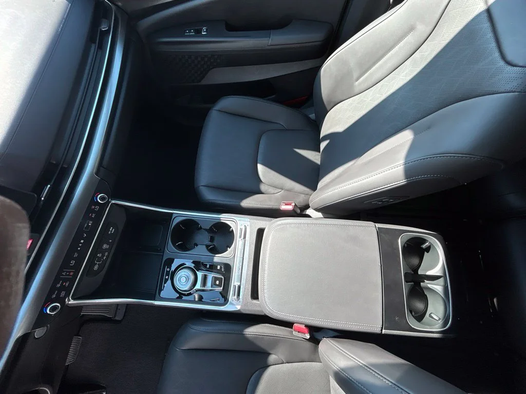 Used 2026  Kia  image 15