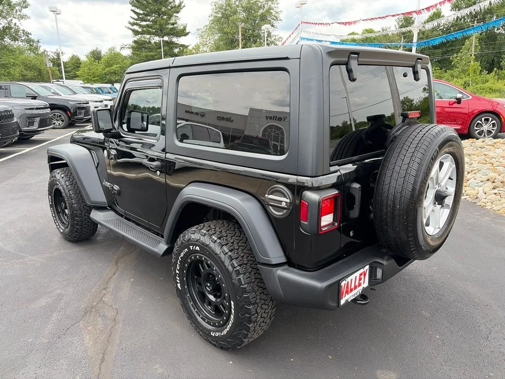 Certified Used 2018 Black Jeep Sport S image 5
