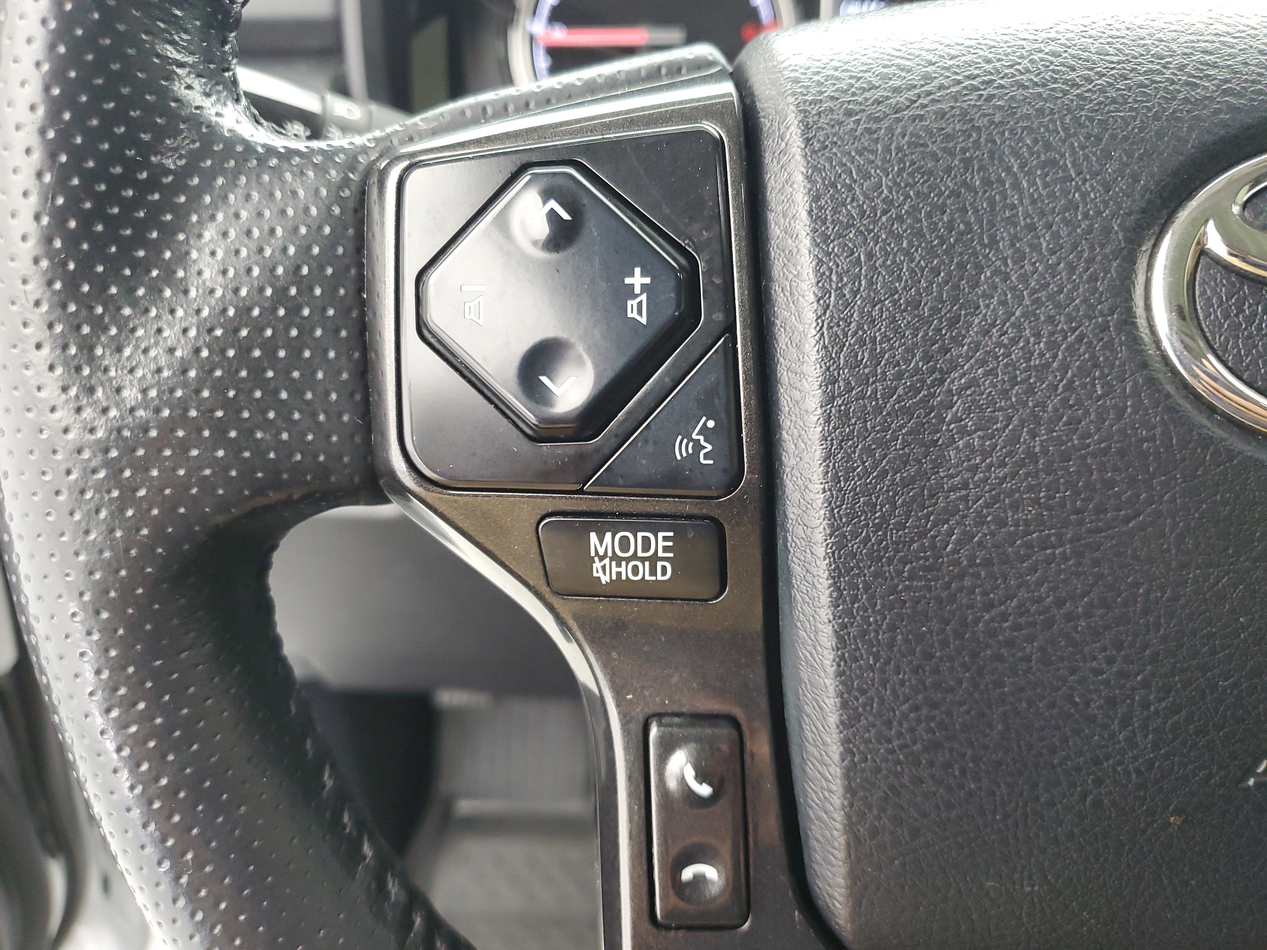 Used 2024 Ice Cap Toyota TRD Off-Road Premium image 23