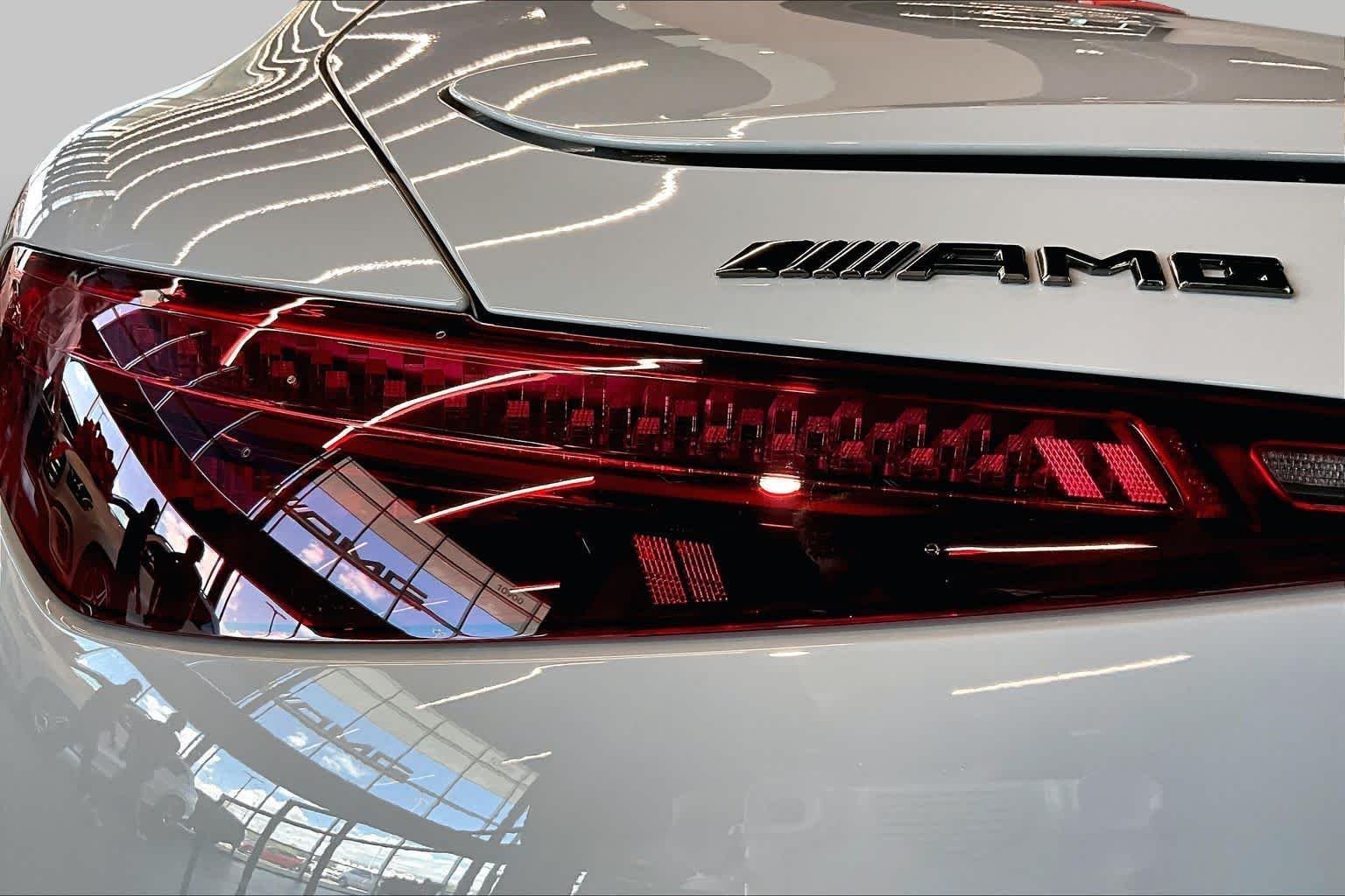 New 2026 MANUFAKTUR Alpine Grey Mercedes-Benz AMG® SL 63 image 14