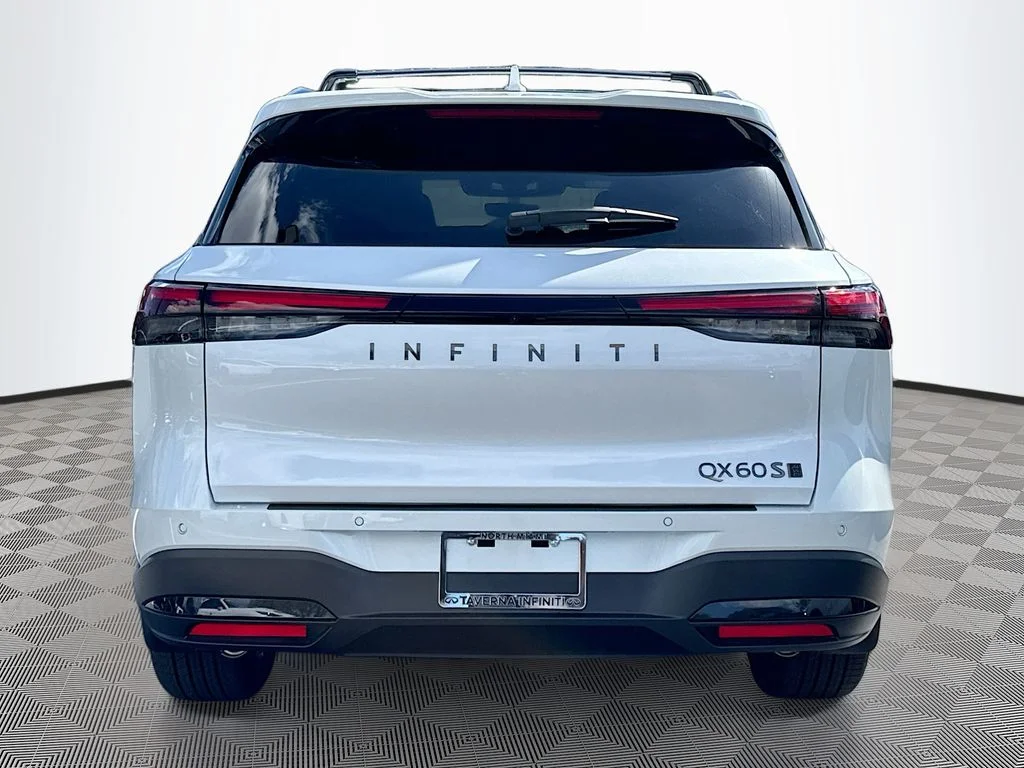 Certified Used 2026 White INFINITI SPORT image 7