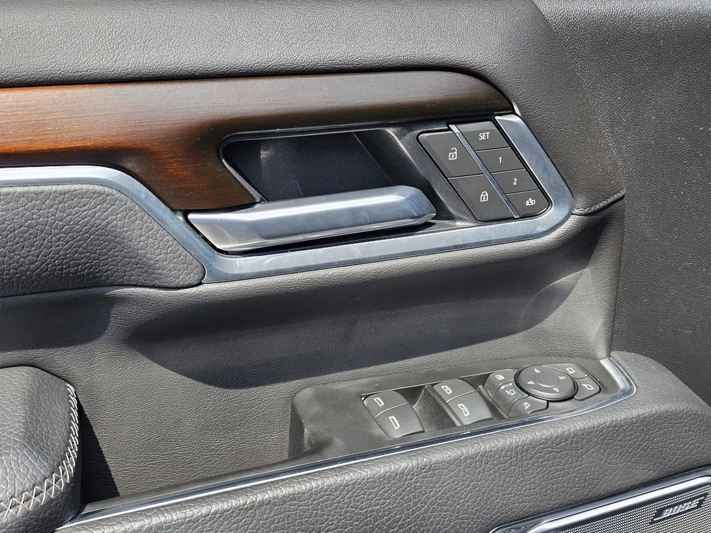 Used 2025 Titanium Rush Metallic GMC Denali image 16