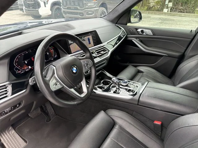 Used 2022 Blue BMW xDrive40i image 18