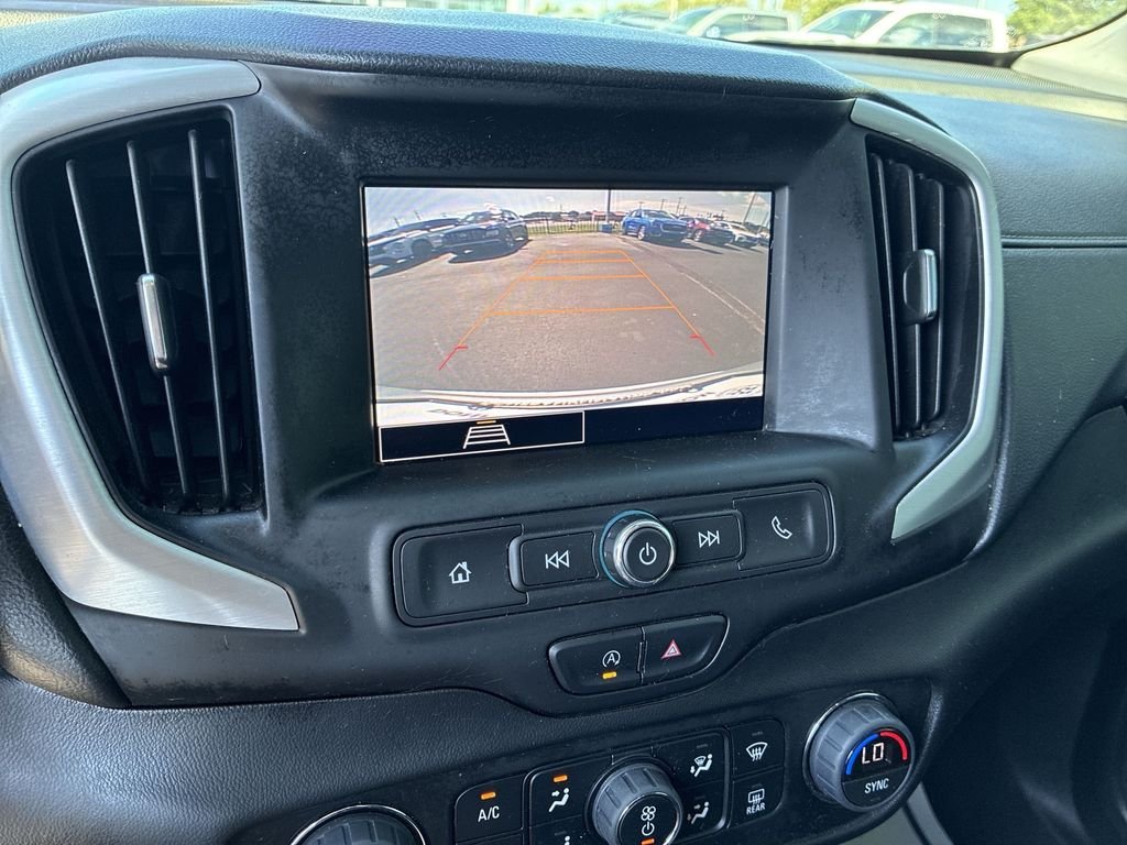 Used 2022 Silver GMC SLE image 16
