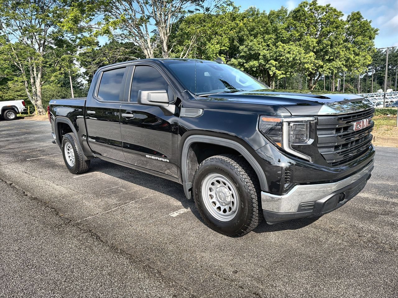 Used 2024 Onyx Black GMC Pro image 2