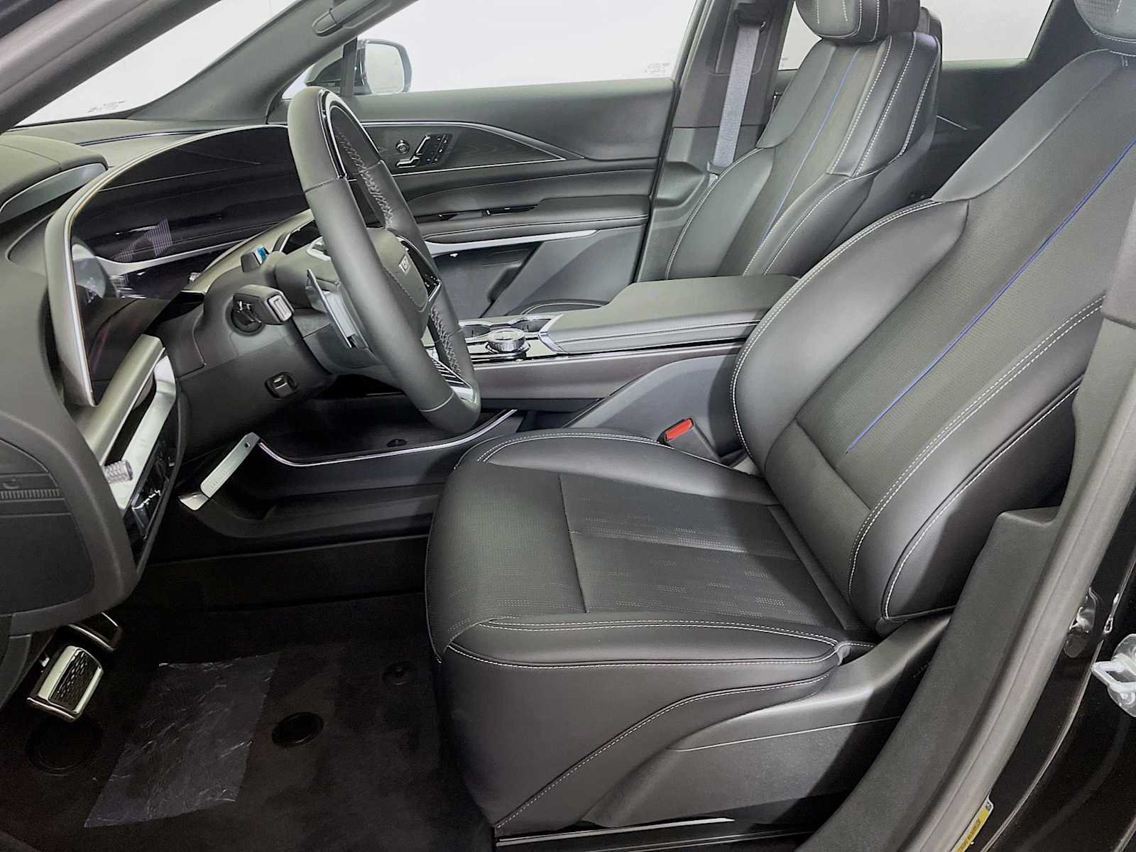 New 2026 Stellar Black Metallic Cadillac V-Series image 4
