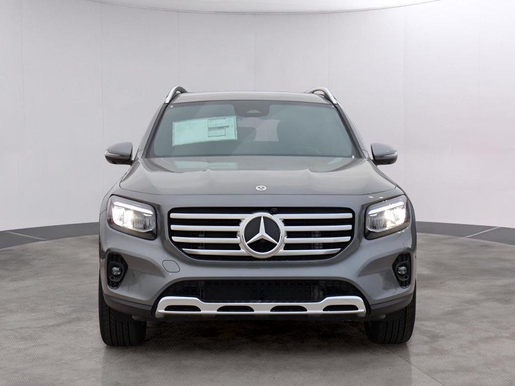 New 2026 Mountain Grey Metallic Mercedes-Benz GLB 250 image 2