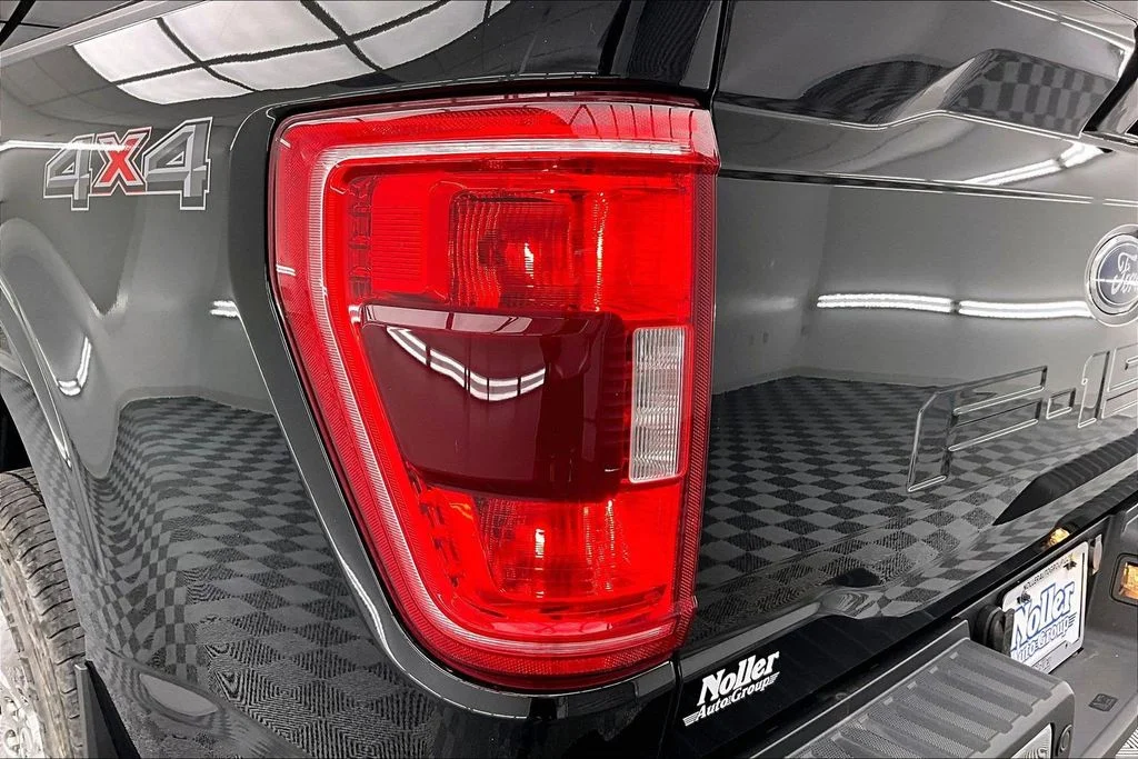 Certified Used 2023 Black Metallic Ford XLT image 31
