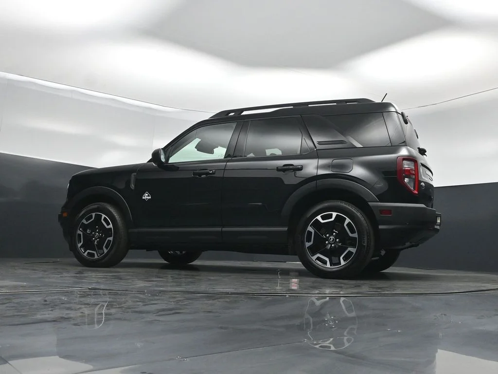 Used 2023 Black Ford Outer Banks image 49