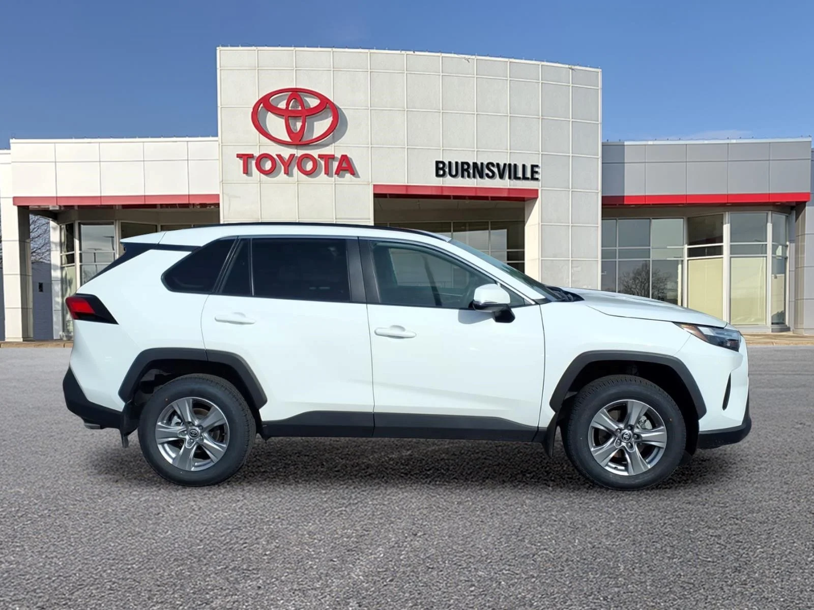 Certified 2024 Toyota RAV4 XLE with VIN 2T3P1RFV4RW487926 for sale in Burnsville, Minnesota