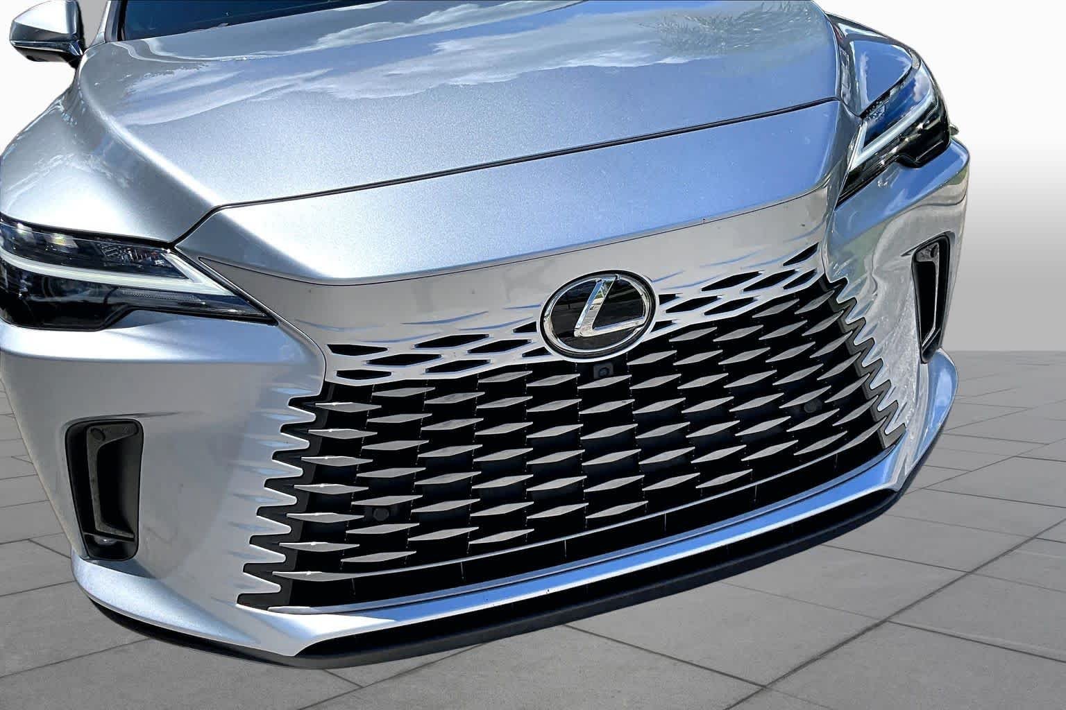 Used 2024 Iridium Lexus Premium Plus image 30
