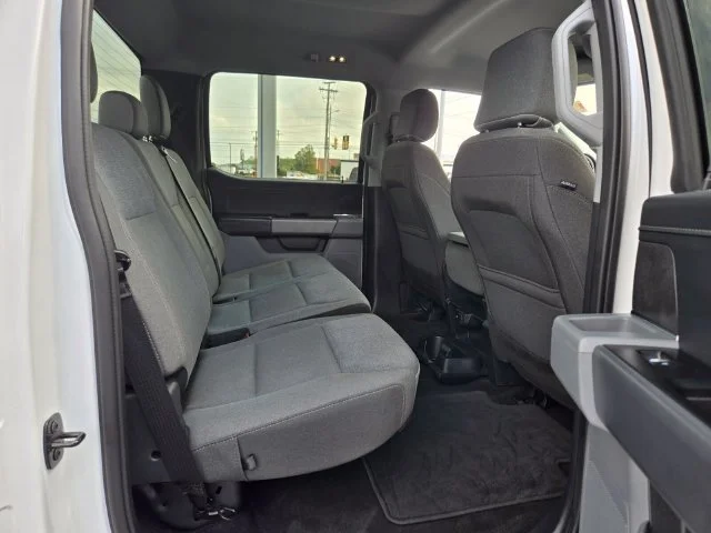 Used 2025 White Ford XLT image 19